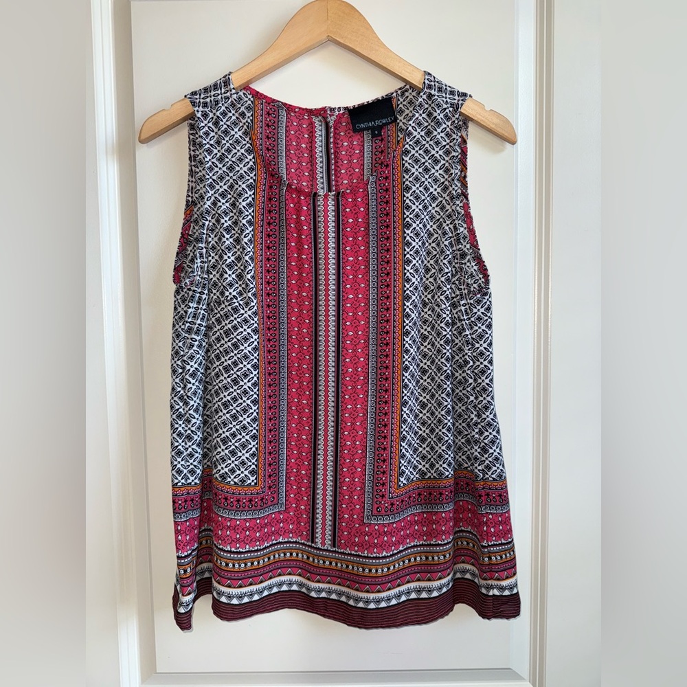 Cynthia Rowley Women's Sleeveless Top - Red and Black Geometric Pattern Small